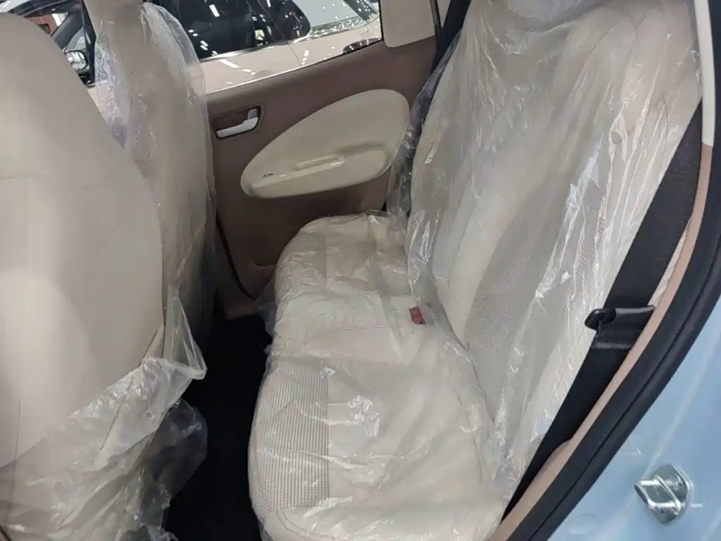 Wuling MINIEV — миниатюра 17
