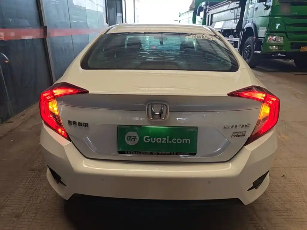 Honda Civic — миниатюра 6