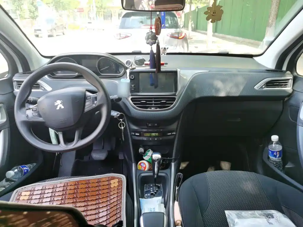 Peugeot 2008 — миниатюра 6