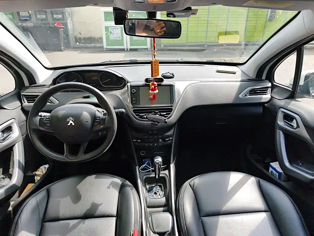 Peugeot 2008 — миниатюра 13