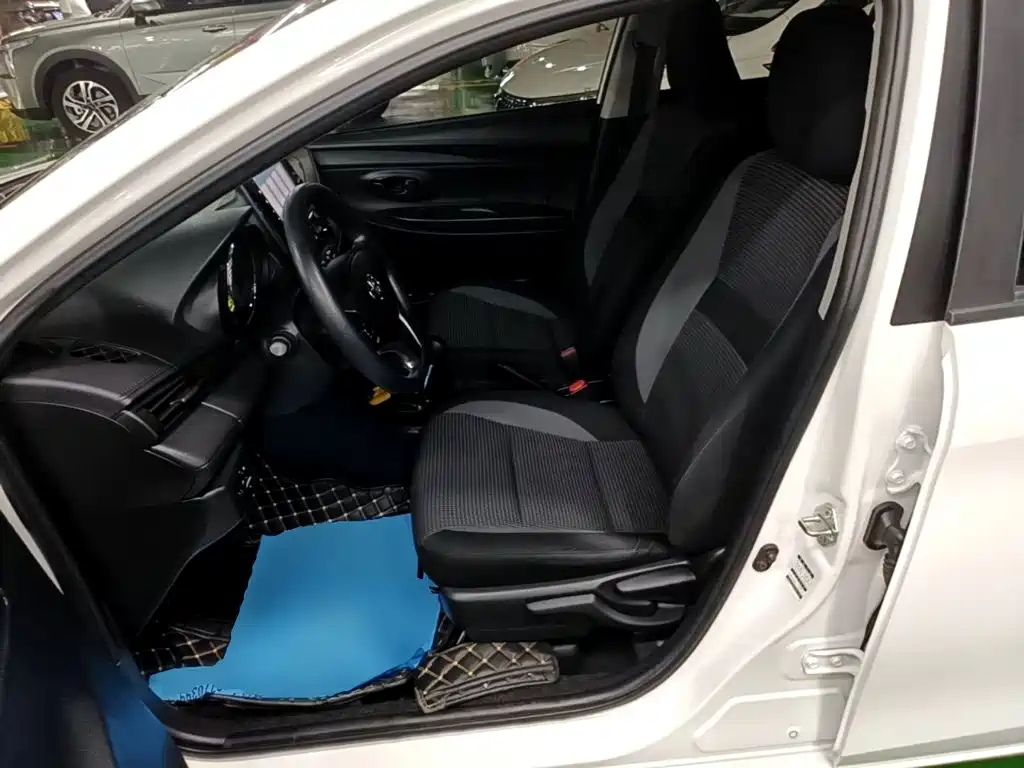 Toyota Vios FS — миниатюра 15