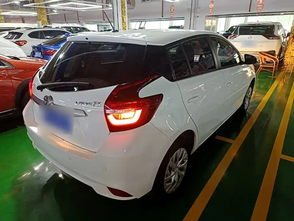 Toyota Vios FS — миниатюра 7