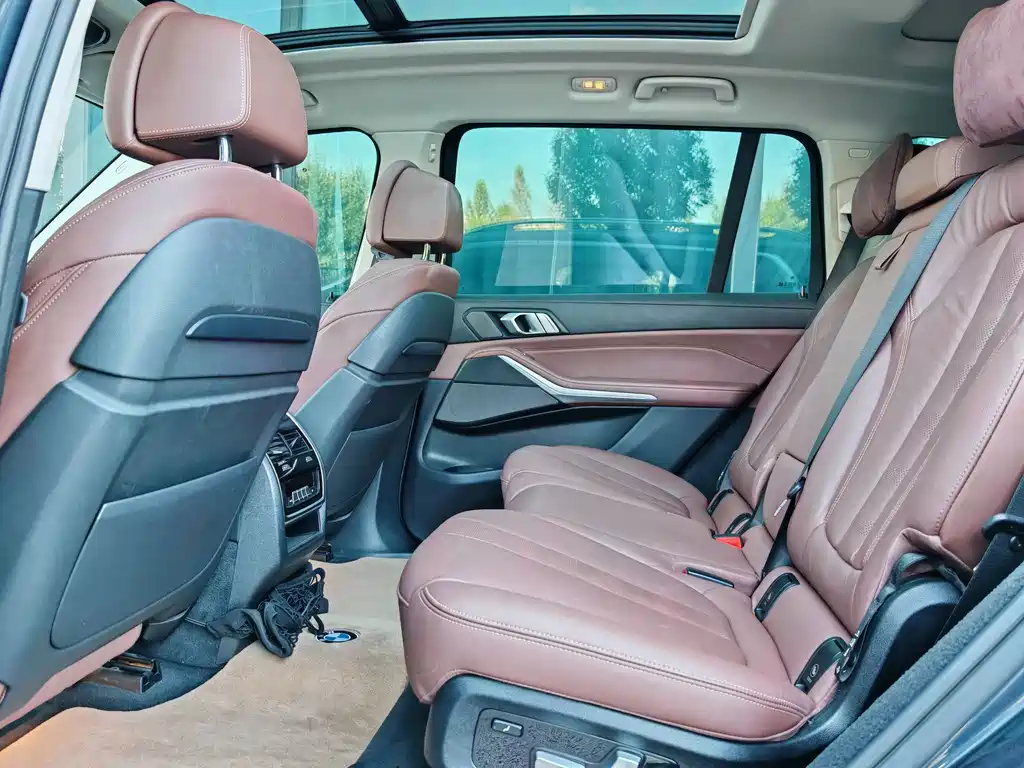 BMW X7 — миниатюра 16