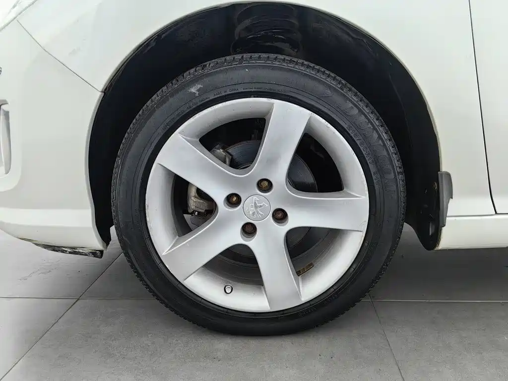 Peugeot 408 — миниатюра 17