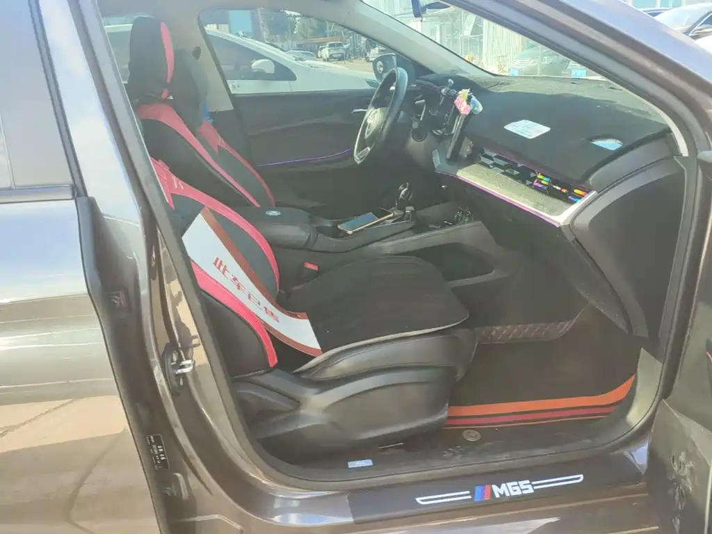 MG MG5 — миниатюра 25