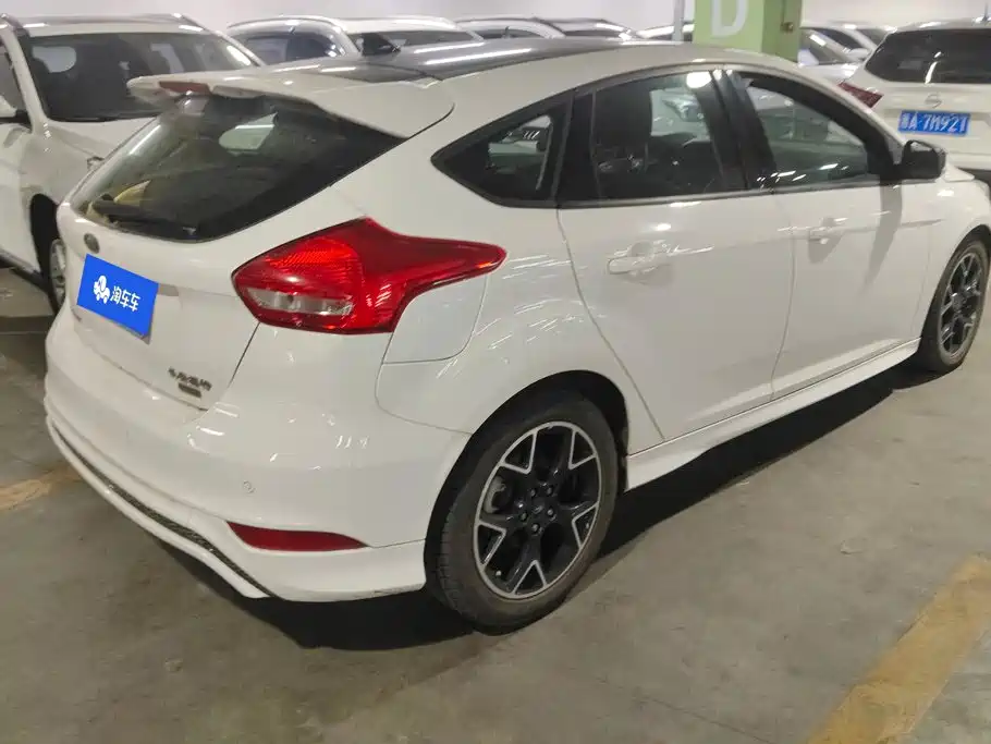 Ford Focus — миниатюра 3