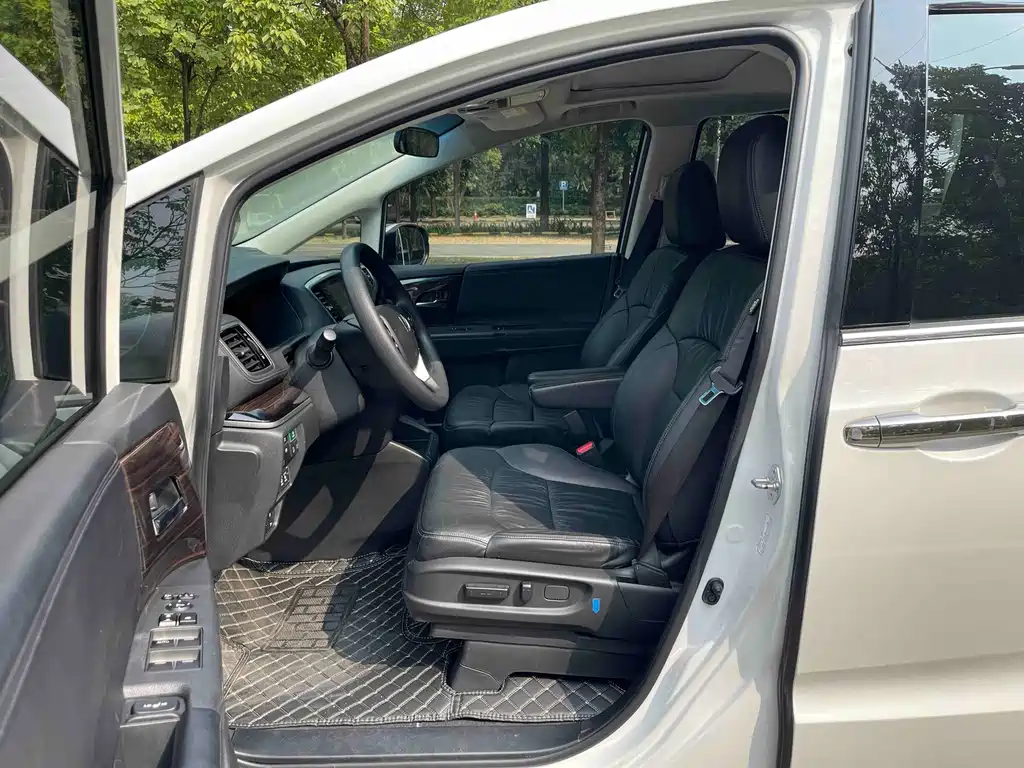 Honda Odyssey — миниатюра 8