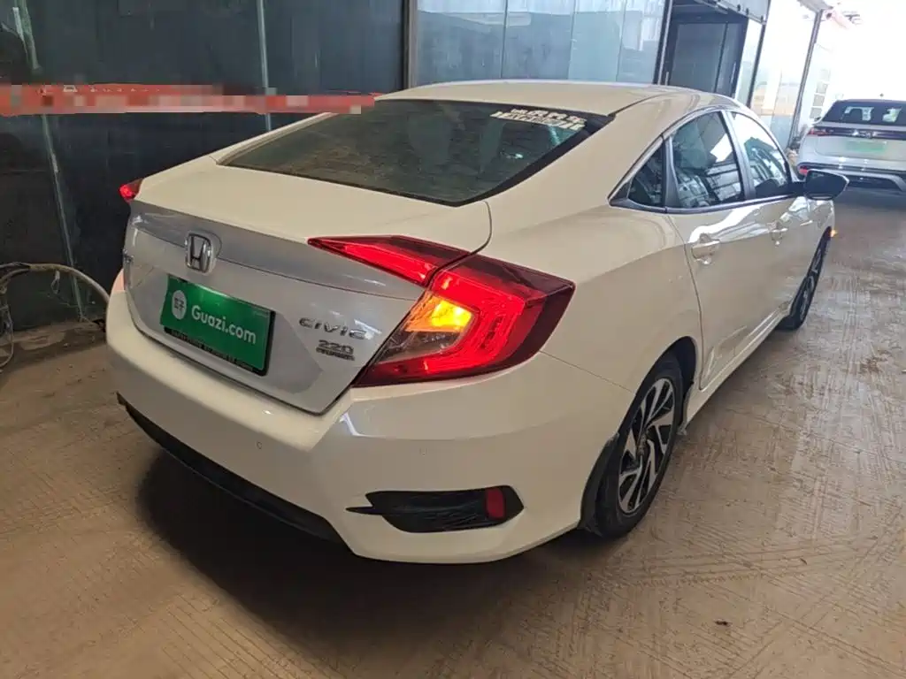 Honda Civic — миниатюра 7