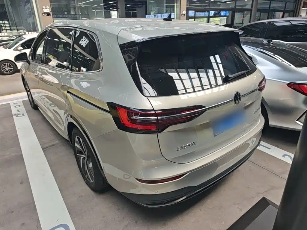 Volkswagen Viloran — миниатюра 5