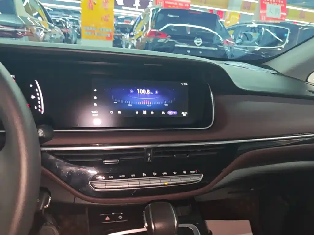 GAC Motor Trumpchi M6 — миниатюра 13