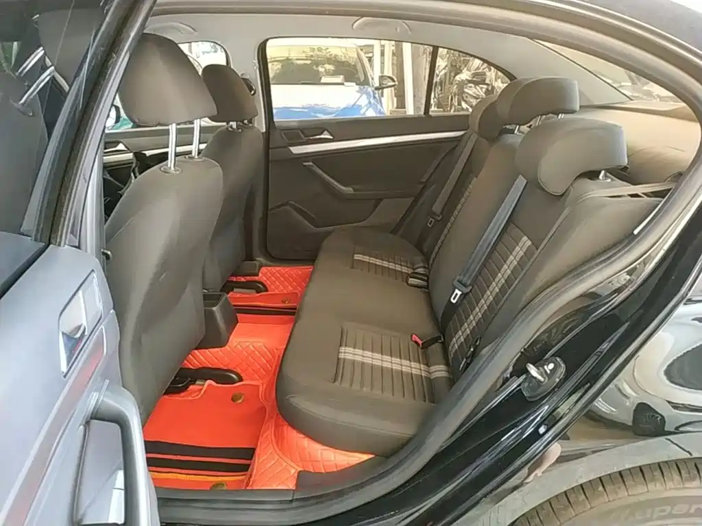 Volkswagen Lavida — миниатюра 17