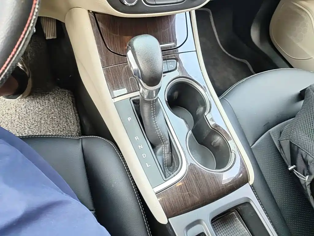Buick Verano — миниатюра 14