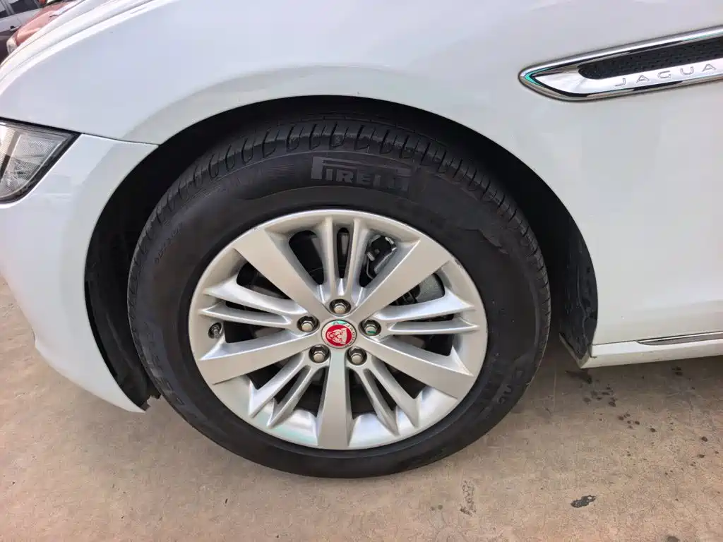 Jaguar XFL 2017 XFL 2.0T 240PS Premium