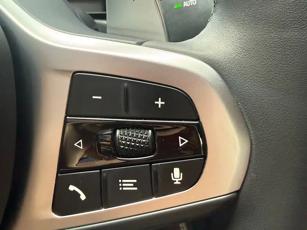 BMW 3 Series — миниатюра 17