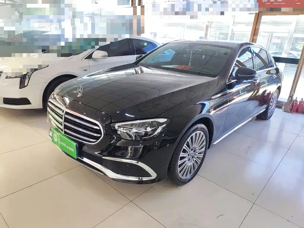Mercedes-Benz E-Class — миниатюра 2