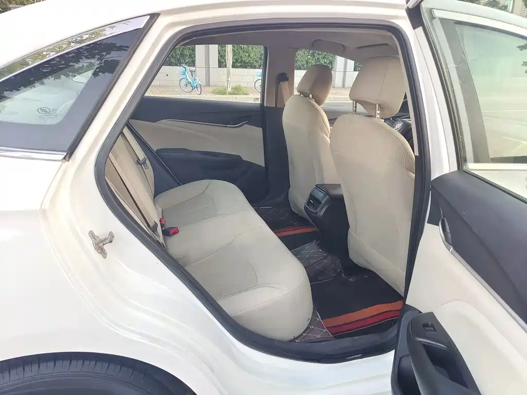 Buick Excelle — миниатюра 11