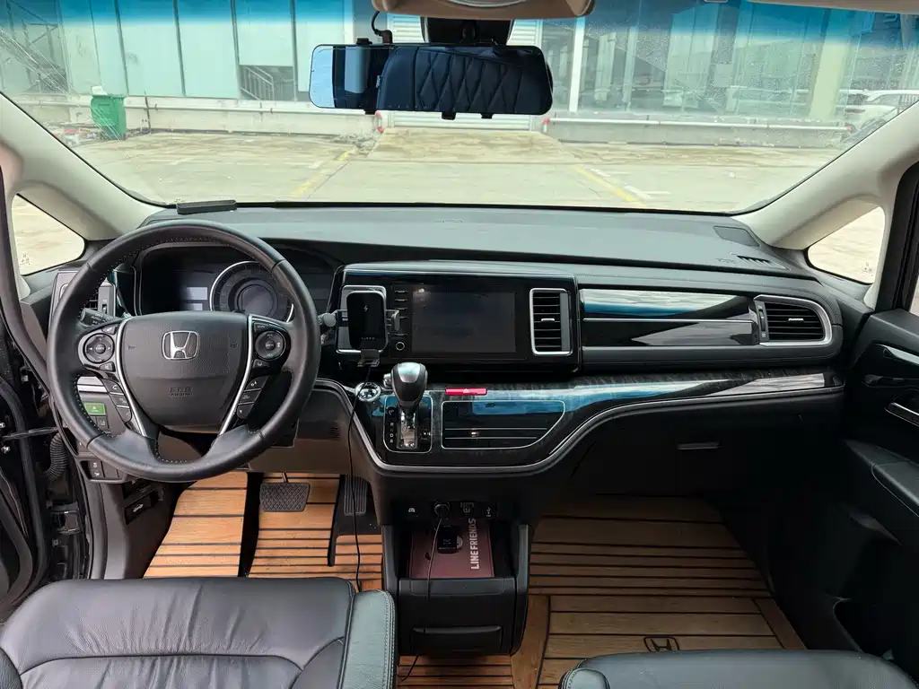 Honda Elysion — миниатюра 4
