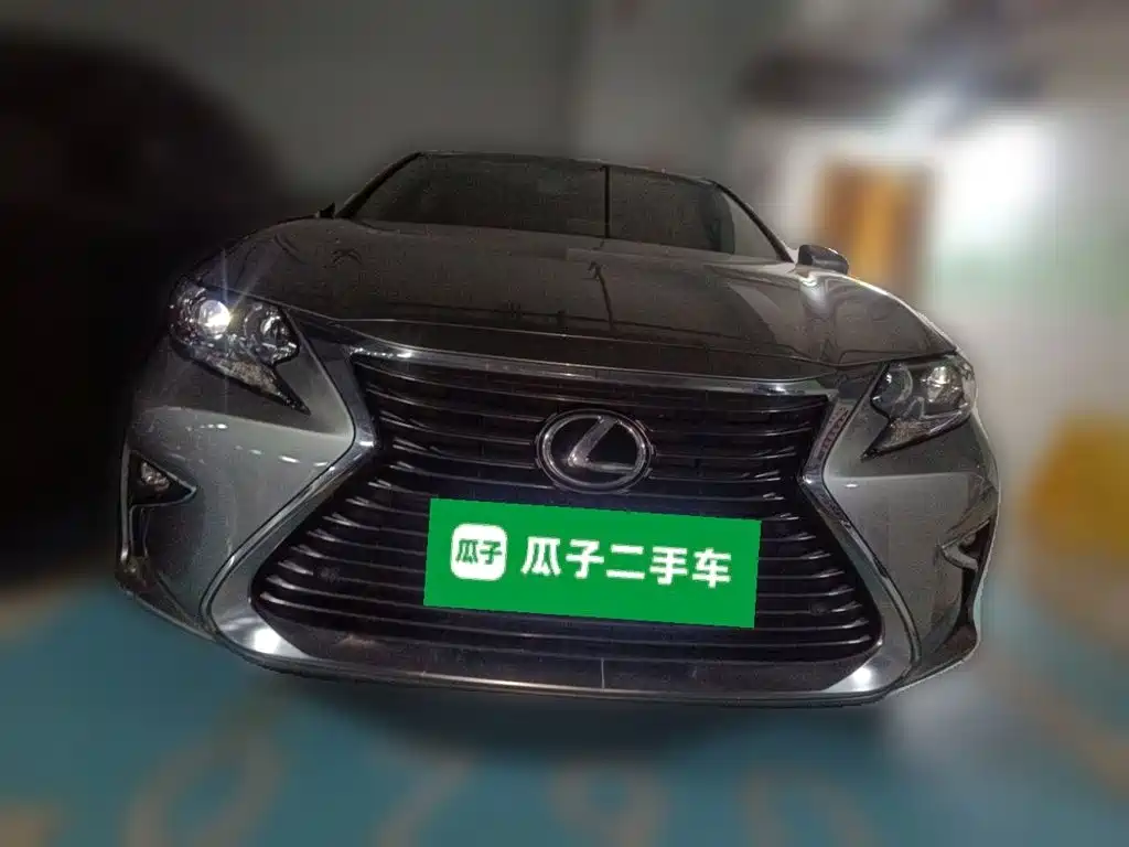 Lexus ES — миниатюра 2