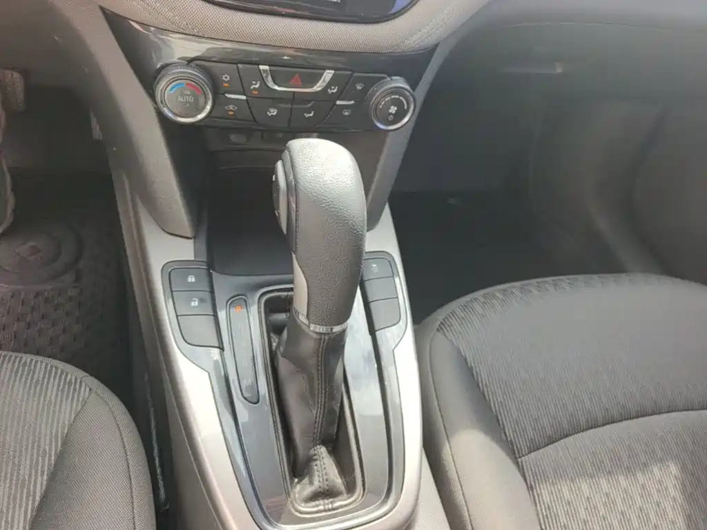 Chevrolet Malibu — миниатюра 14