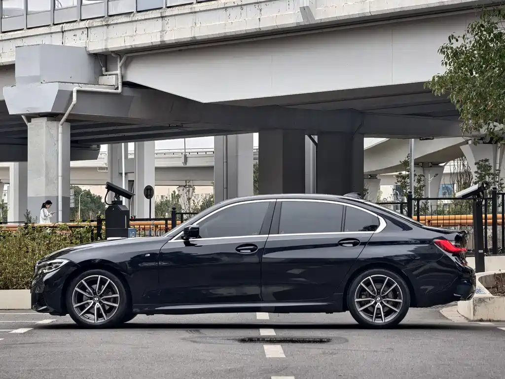 BMW 3 Series — миниатюра 4