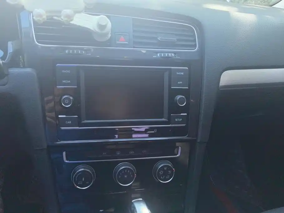 Volkswagen Golf — миниатюра 13