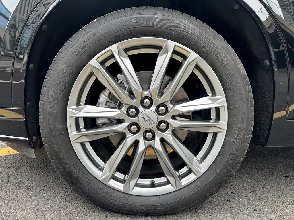 Cadillac XT6 — миниатюра 7