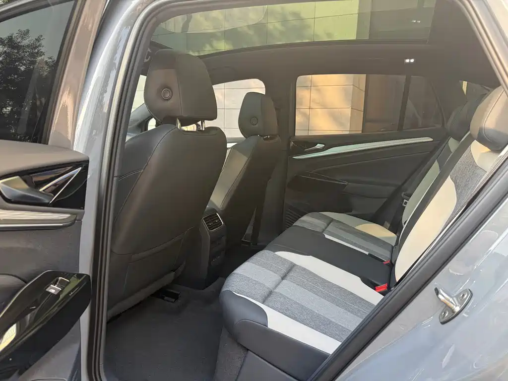 Volkswagen ID.4 Crozz — миниатюра 10