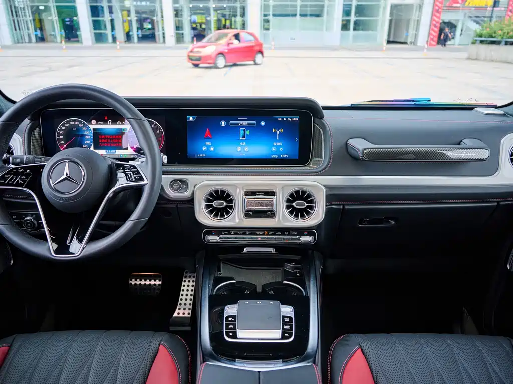 Mercedes-Benz G-Class — миниатюра 12