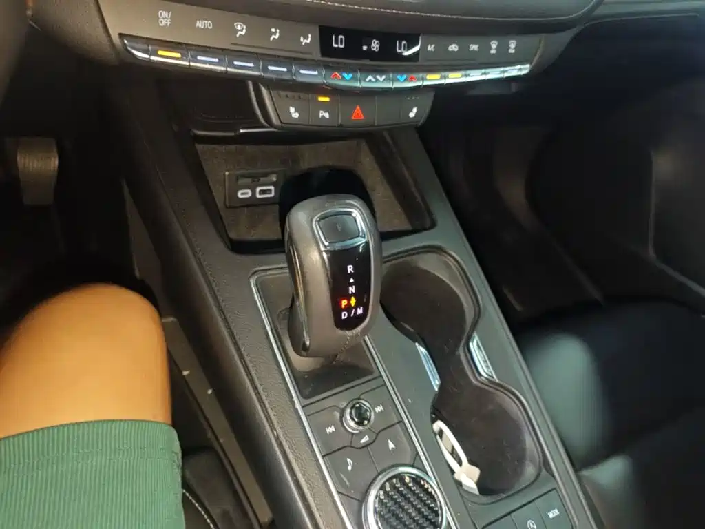 Cadillac XT4 — миниатюра 14