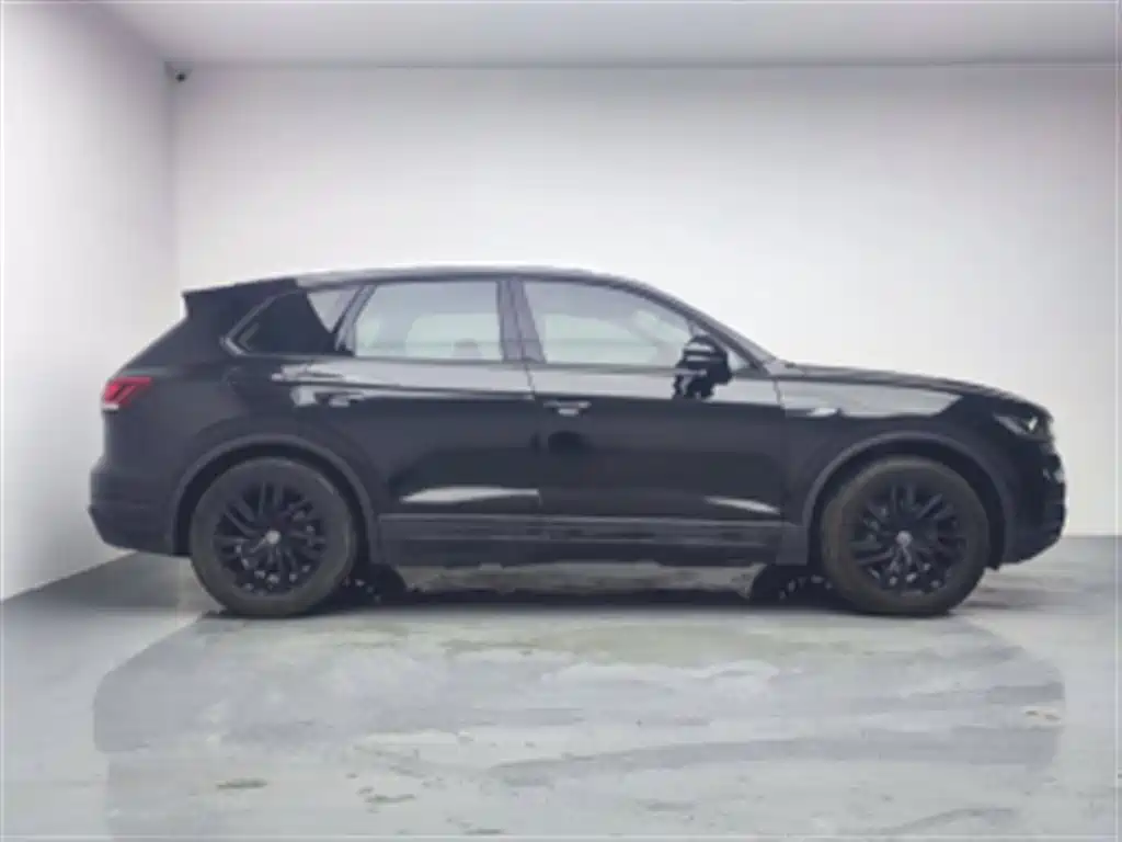 Volkswagen Touareg — миниатюра 3