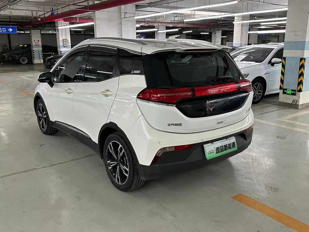 BAIC EX3 — миниатюра 4