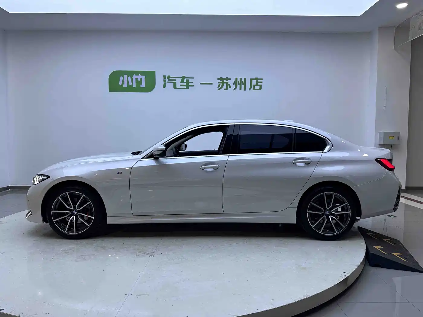BMW 3 series 2023 Белый из Китая, фото 5