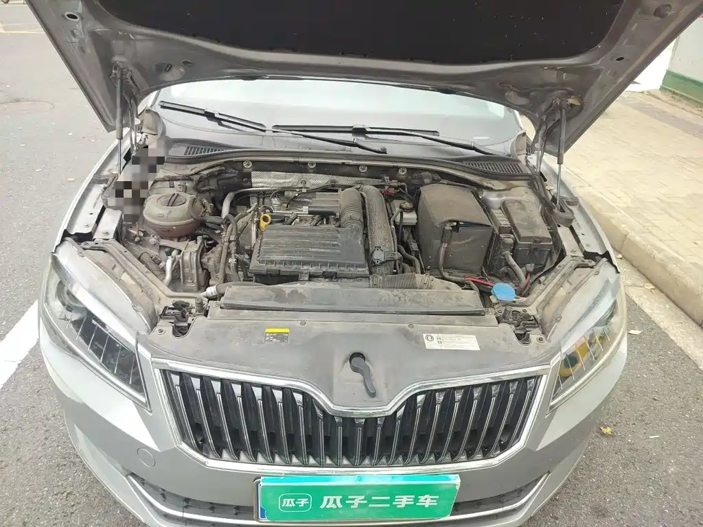 Skoda Superb — миниатюра 16
