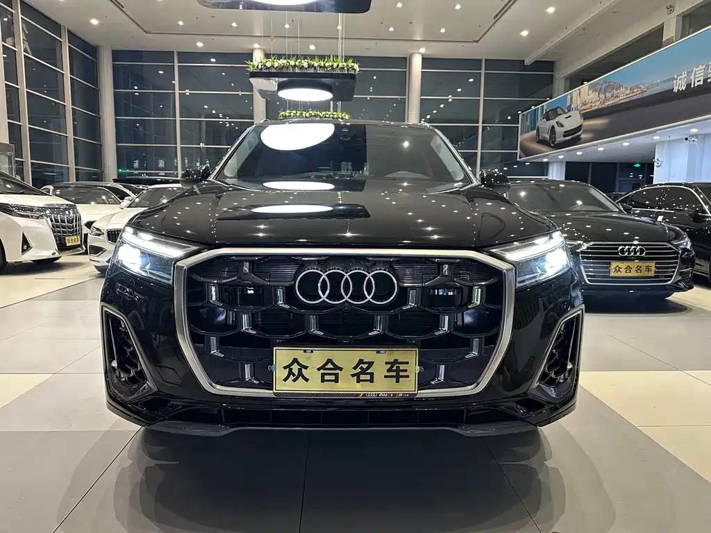 Audi Q7 2025 55 TFSI quattro S line Sport