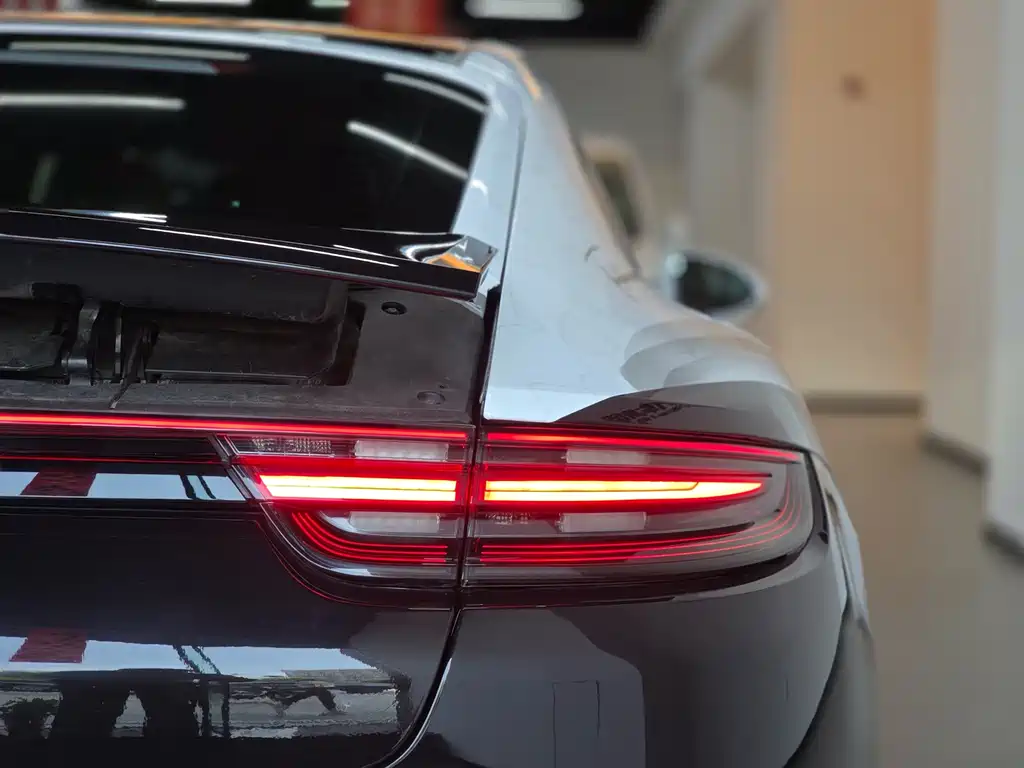 Porsche Panamera — миниатюра 26
