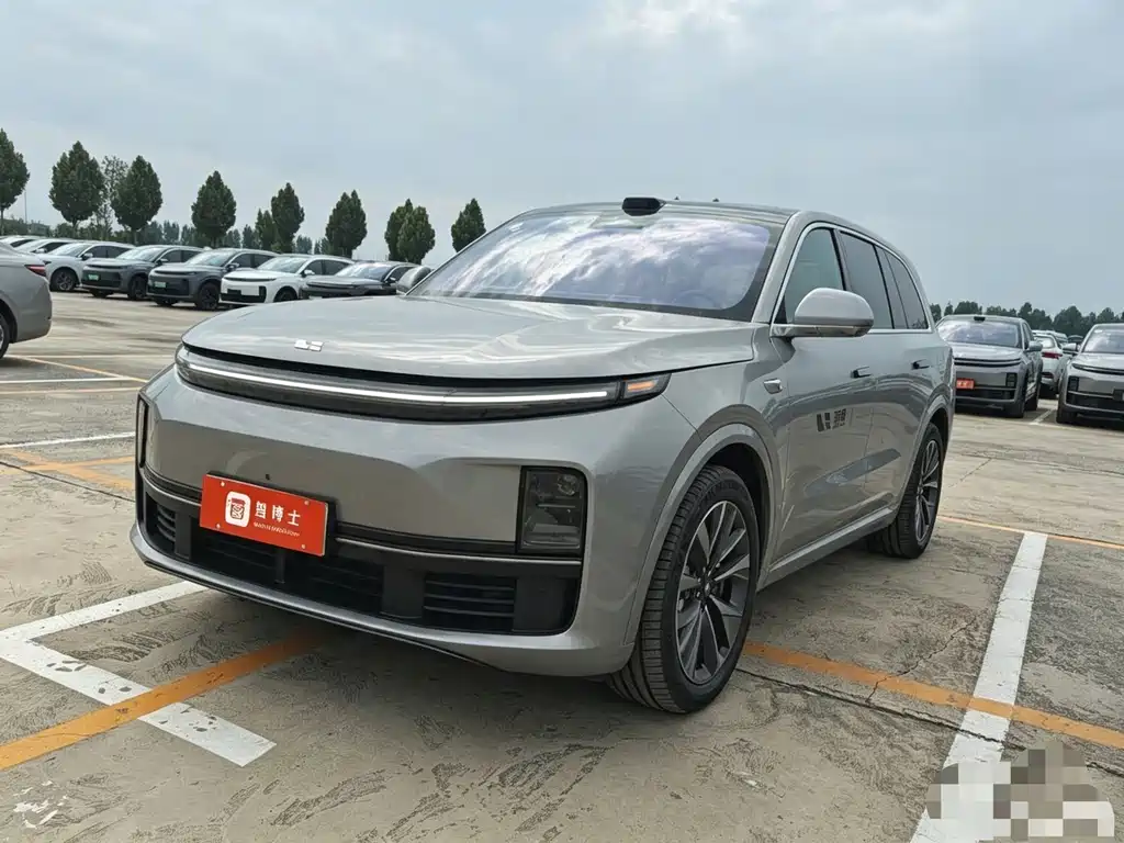 2025 Li Xiang L7 - zdjęcie 1 z 9