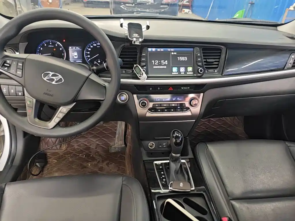 Hyundai Mistra — миниатюра 13