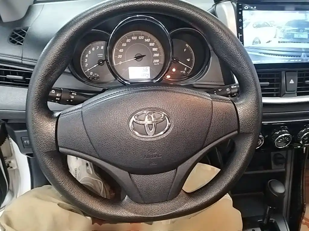 Toyota Yaris L — миниатюра 11