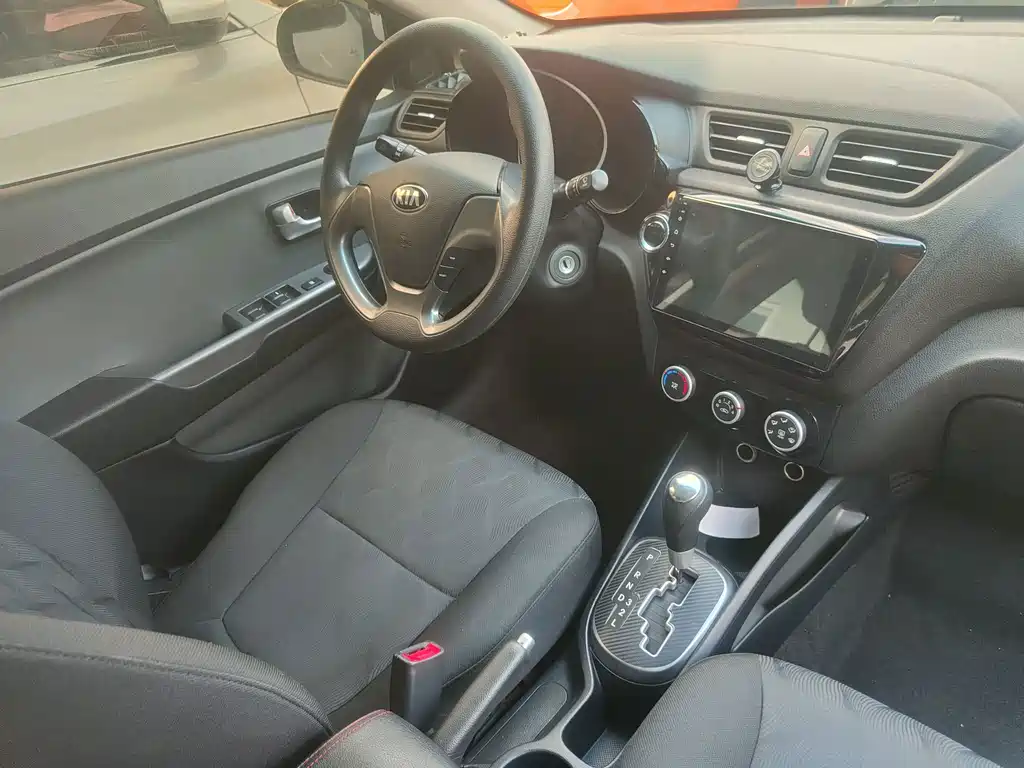 Kia K2 — миниатюра 5