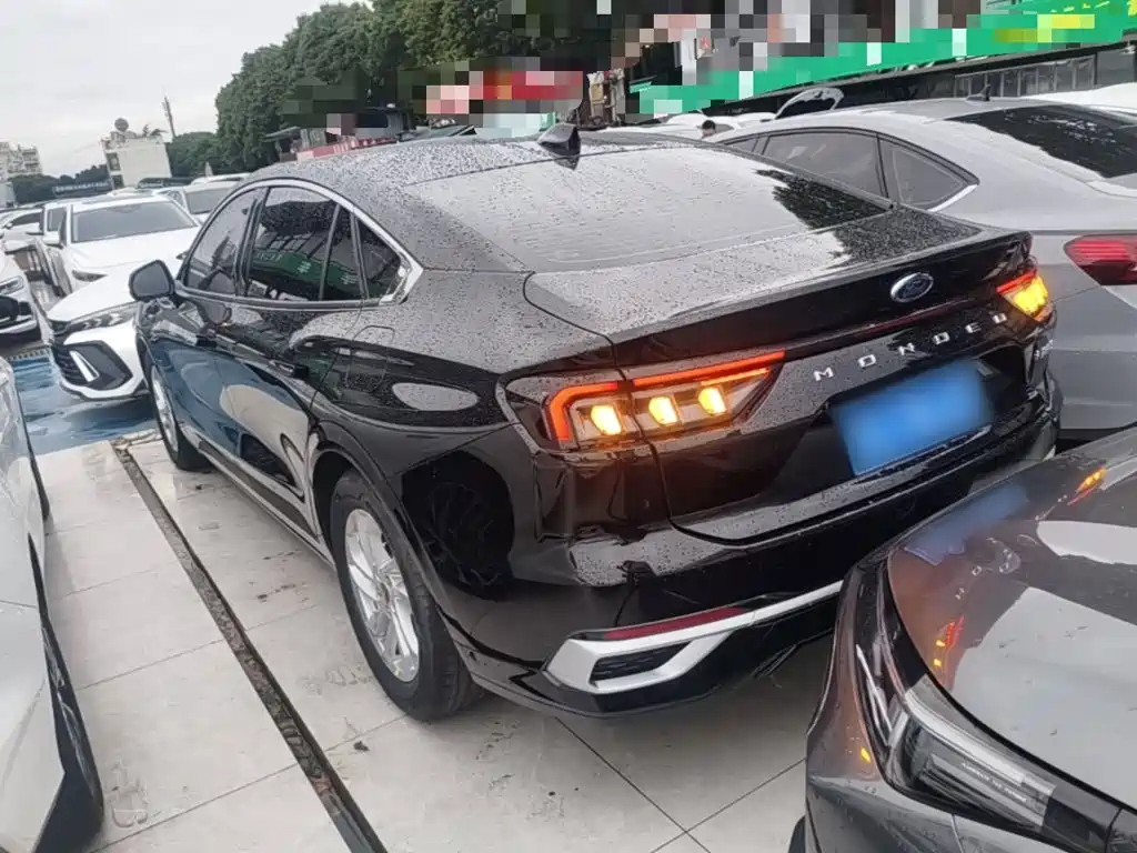 Ford Mondeo — миниатюра 5