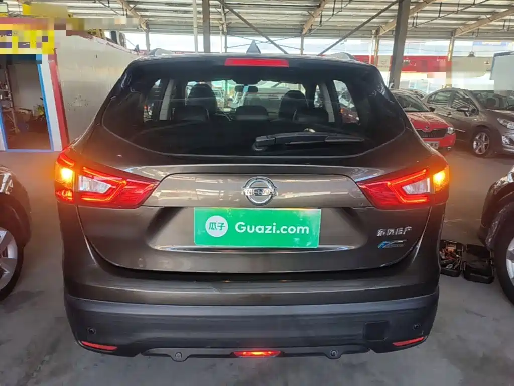 Nissan Qashqai — миниатюра 6