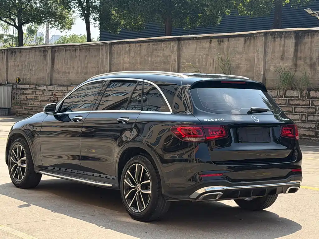 Mercedes-Benz GLC — миниатюра 12