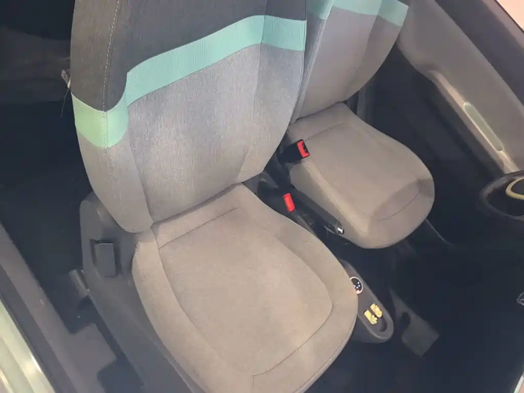Wuling MINIEV — миниатюра 25