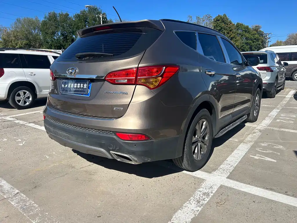 Hyundai Santa Fe — миниатюра 17