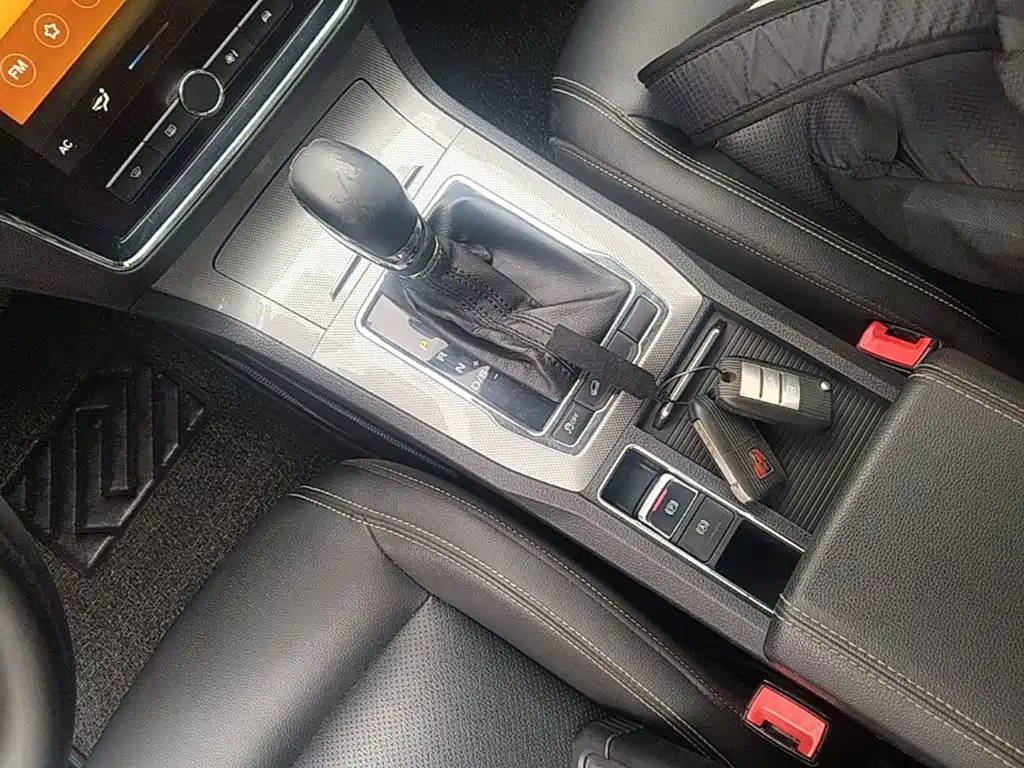 Roewe RX5 — миниатюра 14