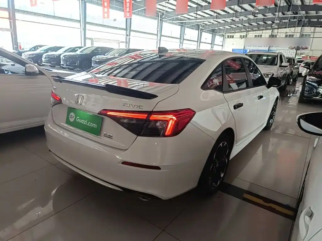 Honda Civic — миниатюра 7