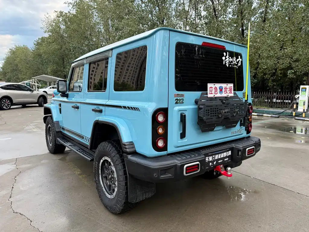 212 212 T01 — миниатюра 5