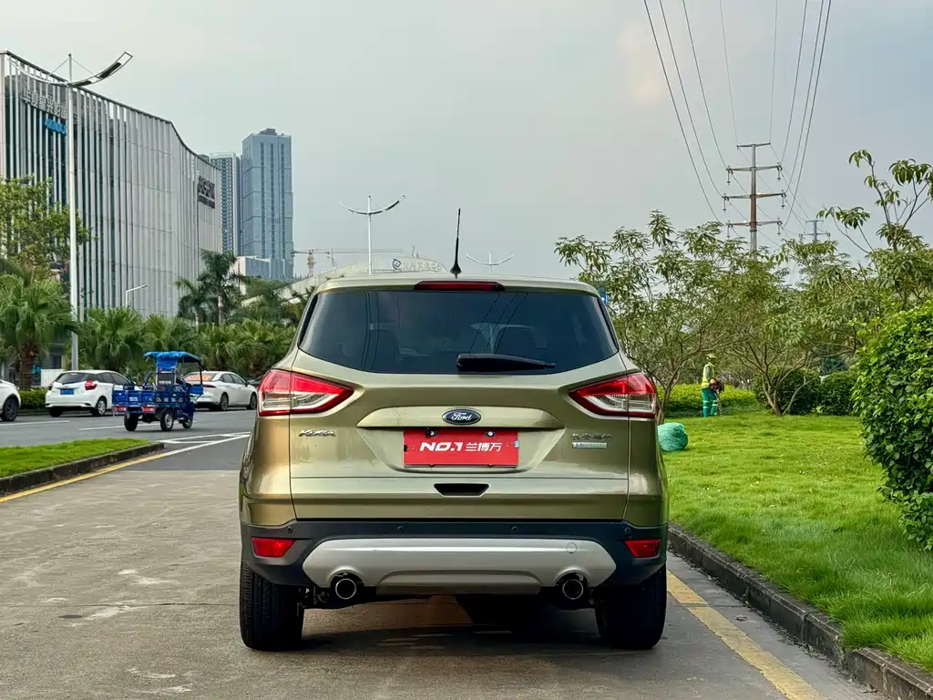 Ford Kuga — миниатюра 8