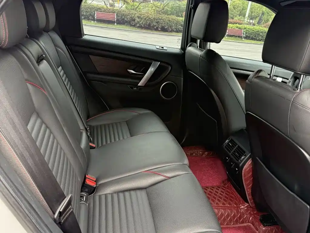 Land Rover Discovery Sport — миниатюра 15