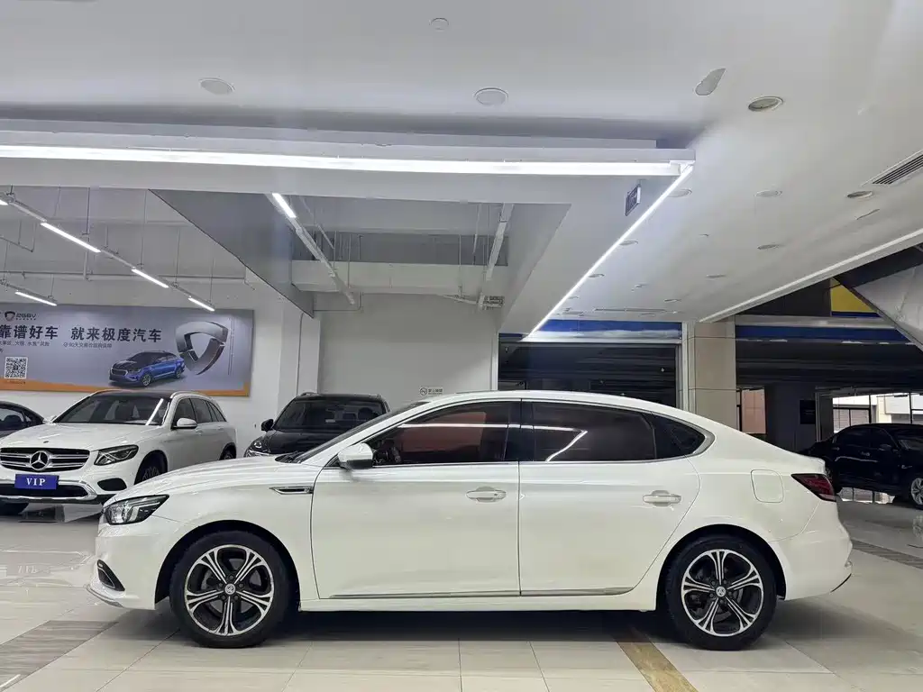 MG MG6 — миниатюра 3